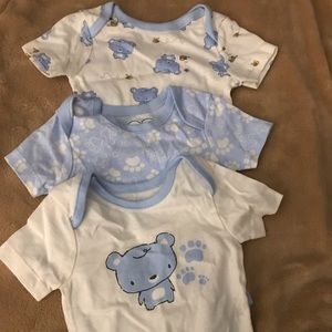 Baby boy blue and white onesies nb/0-3